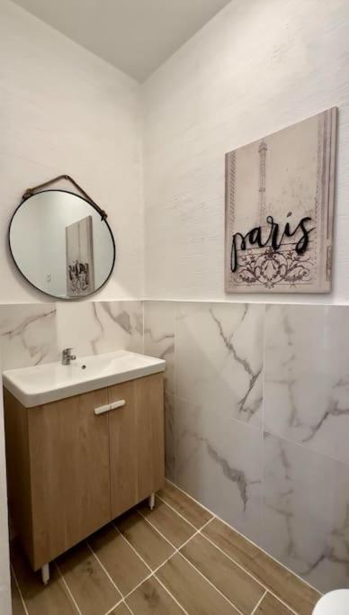 Charmant 3 Pieces Idealement Situe Menton Exteriör bild